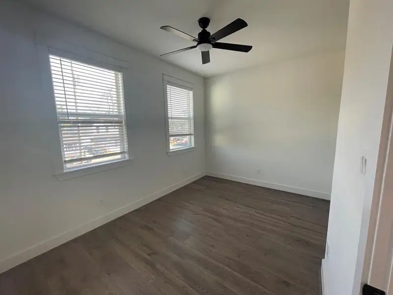 Spacious, unfurnished interior of a new home in , Dallas (Image 8).