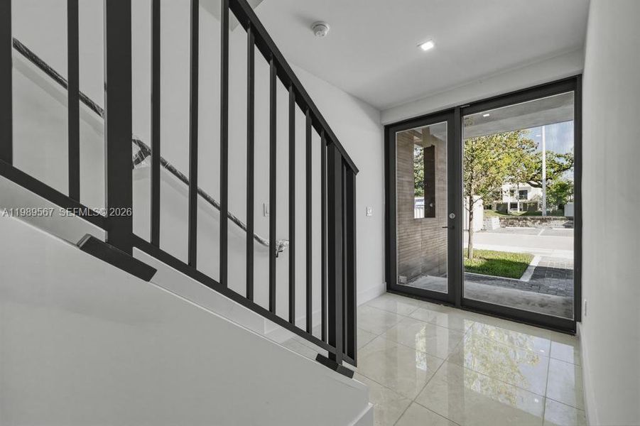 Spacious, unfurnished interior of a new home in , Dania Beach (Image 16). Spacious, unfurnished interior of a new home in , Dania Beach (Image 16).