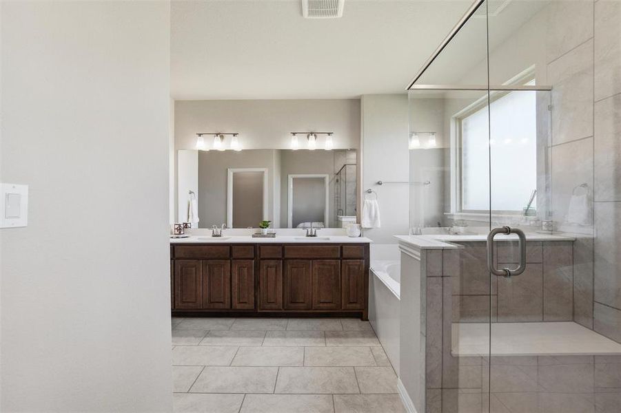 Furnished interior view inside a new home in Morningstar, Aledo (Image 12). Furnished interior view inside a new home in Morningstar, Aledo (Image 12).