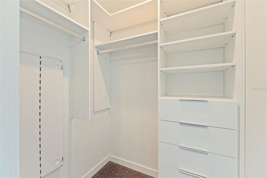 Spacious, unfurnished interior of a new home in , St. Petersburg (Image 62). Spacious, unfurnished interior of a new home in , St. Petersburg (Image 62).