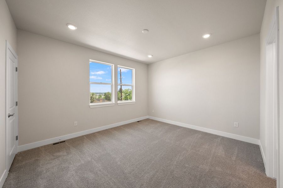 Spacious, unfurnished interior of a new home in Berkeley Villas, Denver (Image 24).