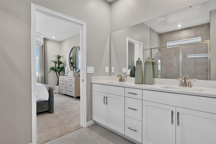 Furnished interior view inside a new home in Pasadena Ridge Master, Dade City (Image 16).