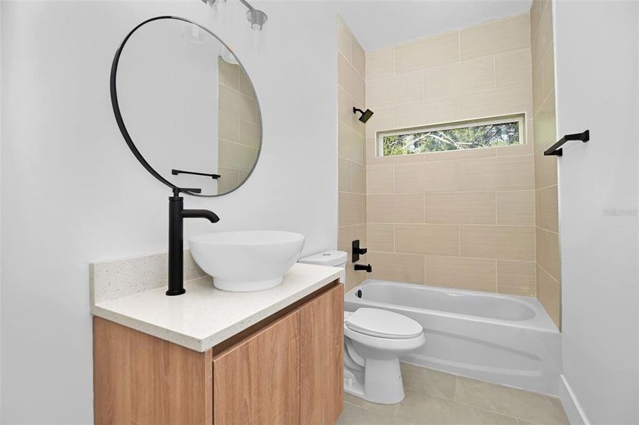 Furnished interior view inside a new home in , Dunnellon (Image 5).