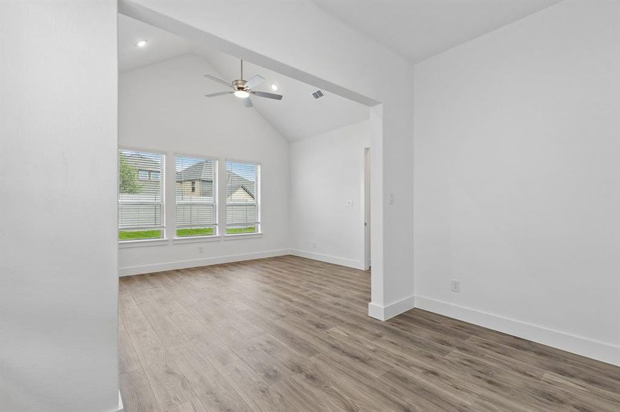 Spacious, unfurnished interior of a new home in Painted Tree Woodland West, McKinney (Image 29).