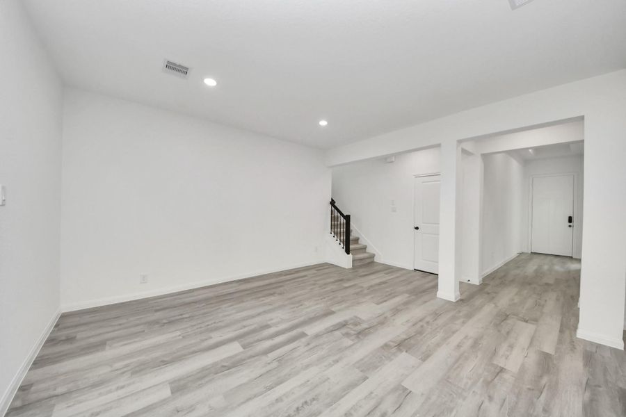 Spacious, unfurnished interior of a new home in , Katy (Image 28).