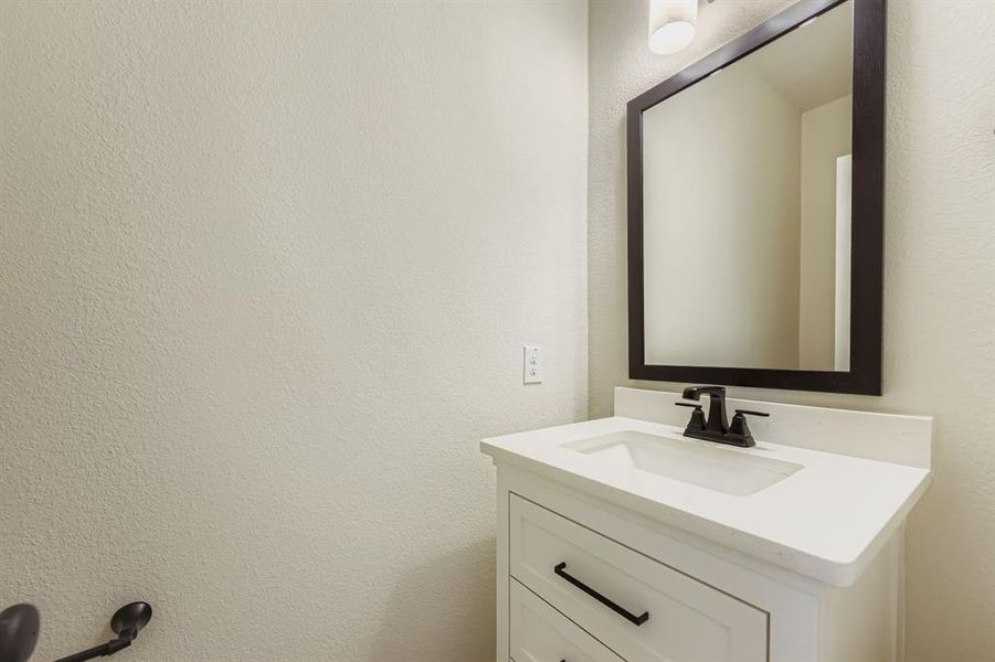Close-up of interior finishes inside a home in Wellington 50s, Fort Worth (Image 14).