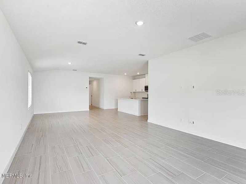 Spacious, unfurnished interior of a new home in Colbert Landings, Palm Coast (Image 13). Spacious, unfurnished interior of a new home in Colbert Landings, Palm Coast (Image 13).