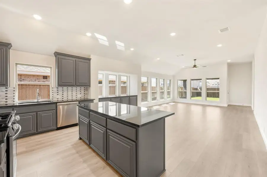 Furnished interior view inside a new home in Maplewood, Glenn Heights (Image 6).