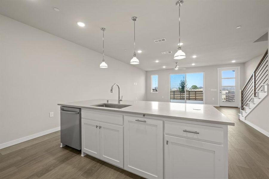 4606 White Buffalo_2220_Aspen- Kitchen-3