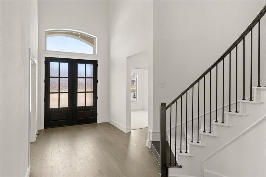 Spacious, unfurnished interior of a new home in Trails at Cottonwood Creek, Rowlett (Image 20).