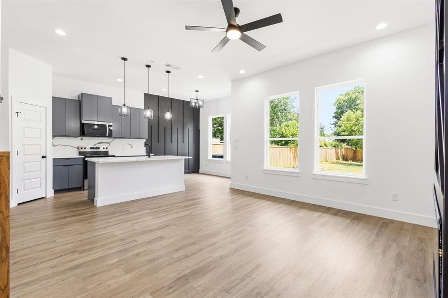 Spacious, unfurnished interior of a new home in , Dallas (Image 16). Spacious, unfurnished interior of a new home in , Dallas (Image 16).