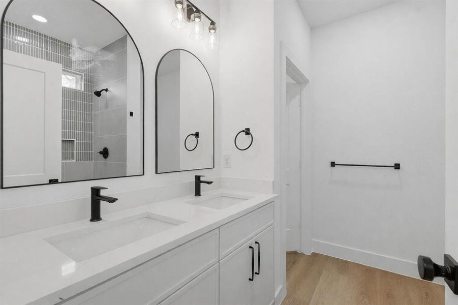 Furnished interior view inside a new home in , Dallas (Image 7).