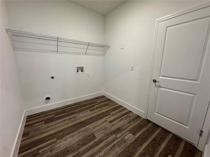 Spacious, unfurnished interior of a new home in , Ocala (Image 16).
