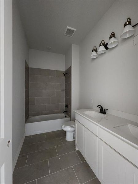 Image 11 of a home in Rocky Top.