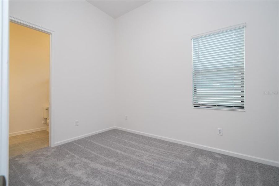 Spacious, unfurnished interior of a new home in , Orlando (Image 66).