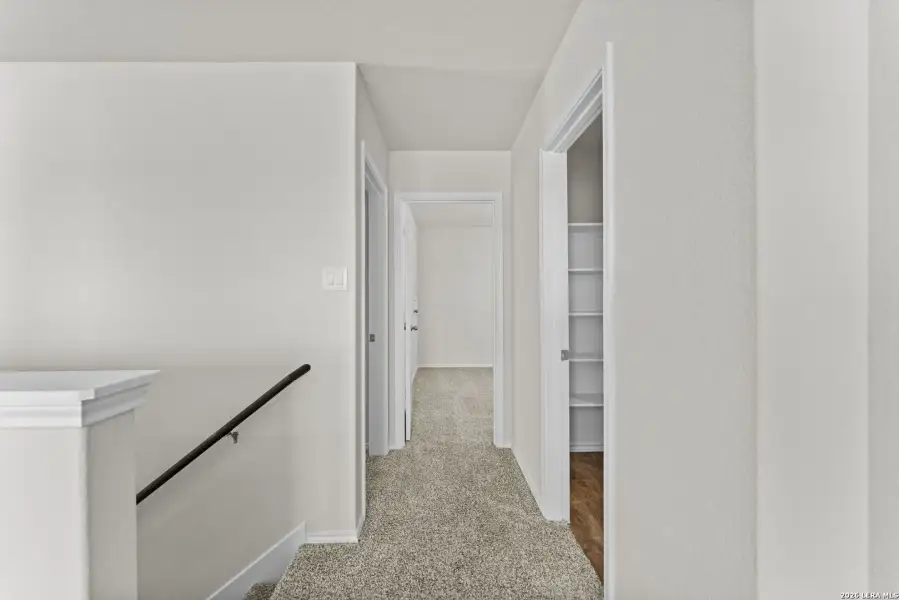 Spacious, unfurnished interior of a new home in Laurel Vistas, San Antonio (Image 21).