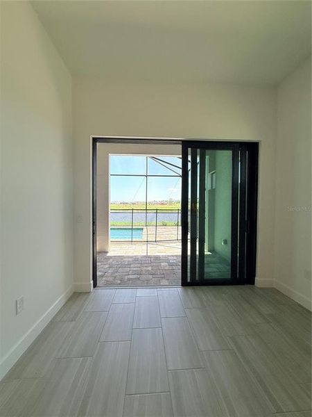 Spacious, unfurnished interior of a new home in , Lakewood Ranch (Image 18).