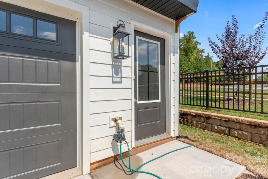 Exterior details and patio area of a home in , Fort Mill (Image 3).