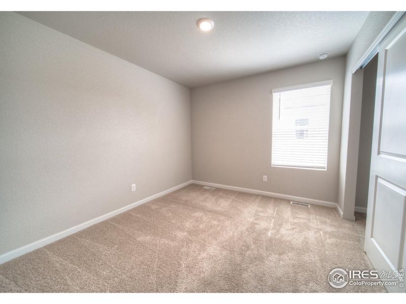Spacious, unfurnished interior of a new home in Hidden Creek, Frederick (Image 10).