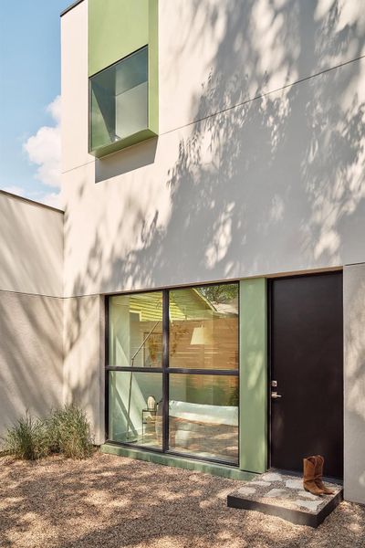 Zeriscaped side yard fenced for privacy on 3 sides Zeriscaped side yard fenced for privacy on 3 sides