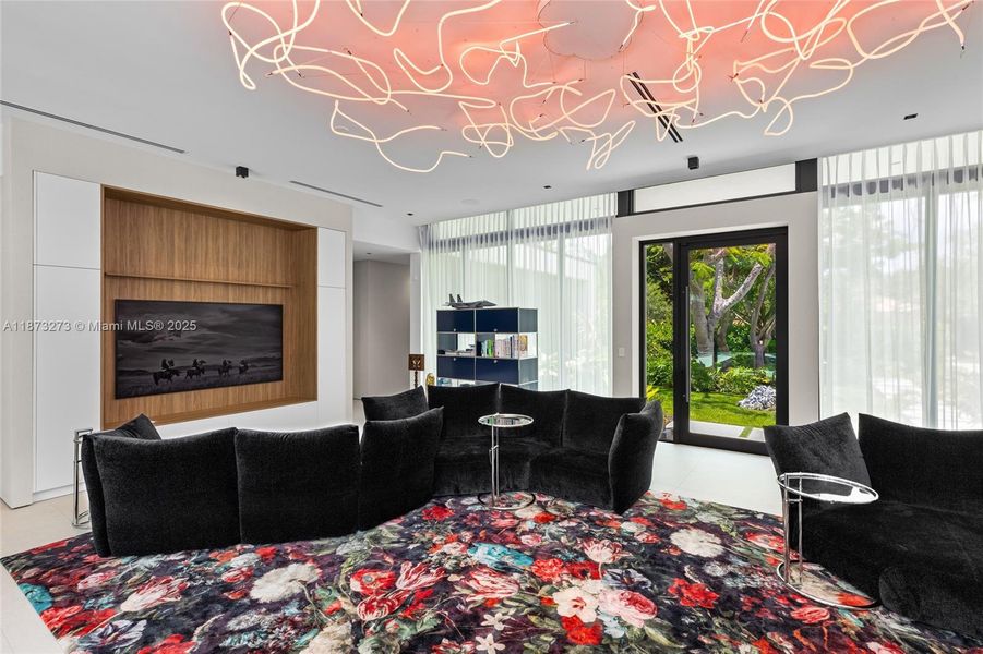 Furnished interior view inside a new home in , Pinecrest (Image 45).