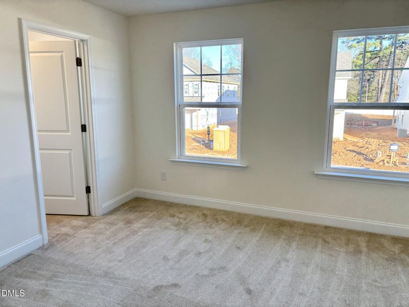 EV 63 Bed 3 - Walk-in closet