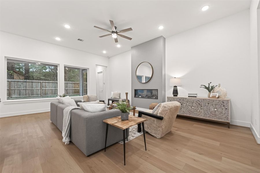 LIVING AREA LIVING AREA