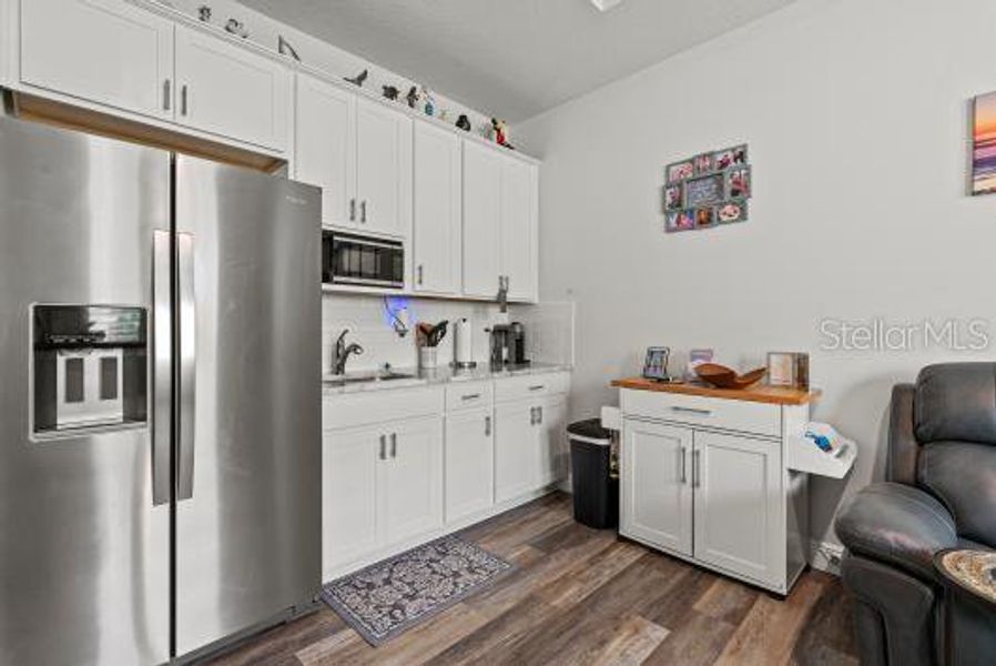 Furnished interior view inside a new home in , Bradenton (Image 22).