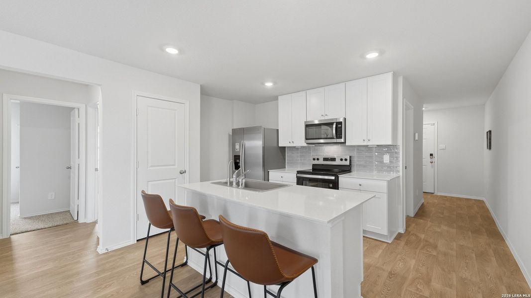 Furnished interior view inside a new home in Ladera, Luling (Image 9).