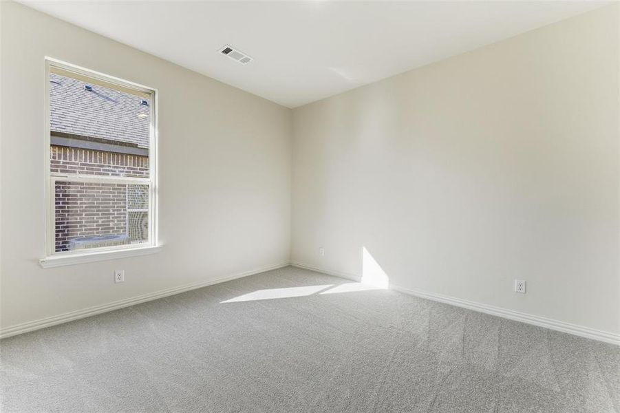 Spacious, unfurnished interior of a new home in Liberty Pointe, Gainesville (Image 21).