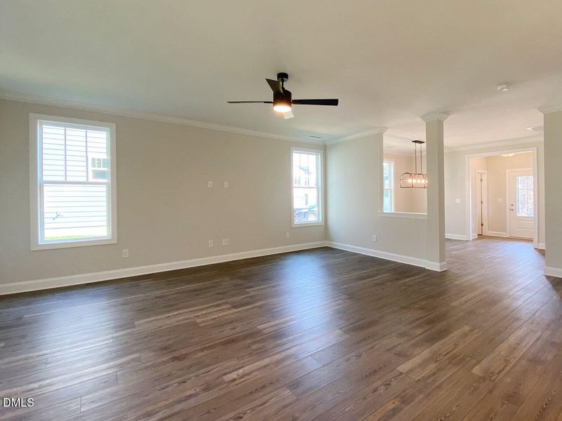 LV17 Living Room to Dining Room LV17 Living Room to Dining Room