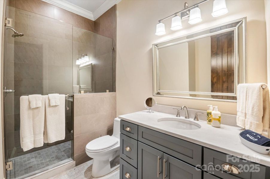 Furnished interior view inside a new home in , Lake Toxaway (Image 10). Furnished interior view inside a new home in , Lake Toxaway (Image 10).