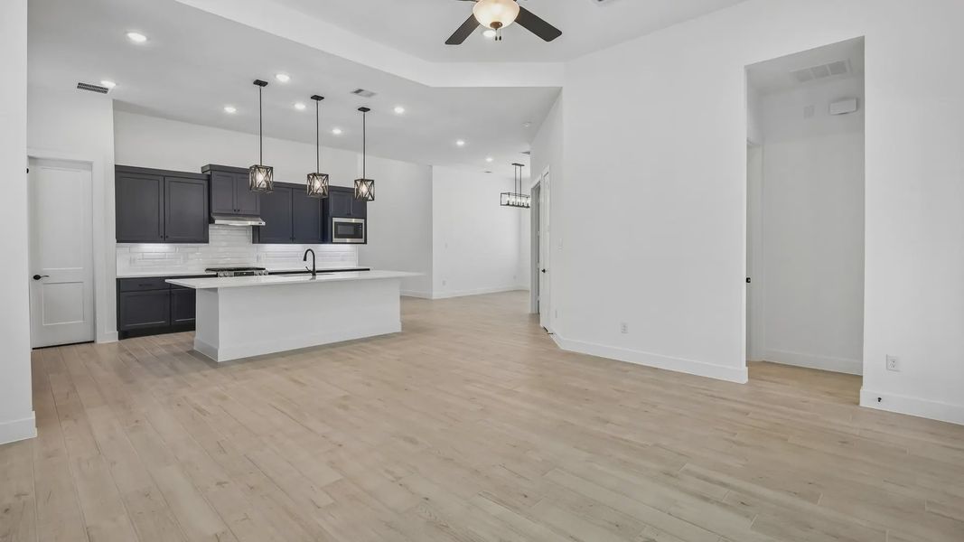 Spacious, unfurnished interior of a new home in Artavia, Conroe (Image 21).