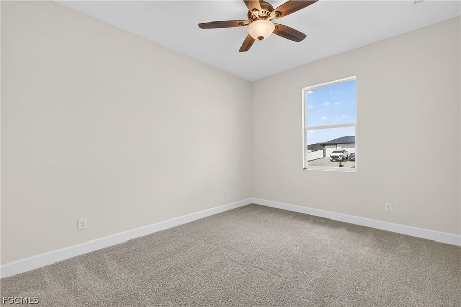 Spacious, unfurnished interior of a new home in Cape Coral, Cape Coral (Image 20).