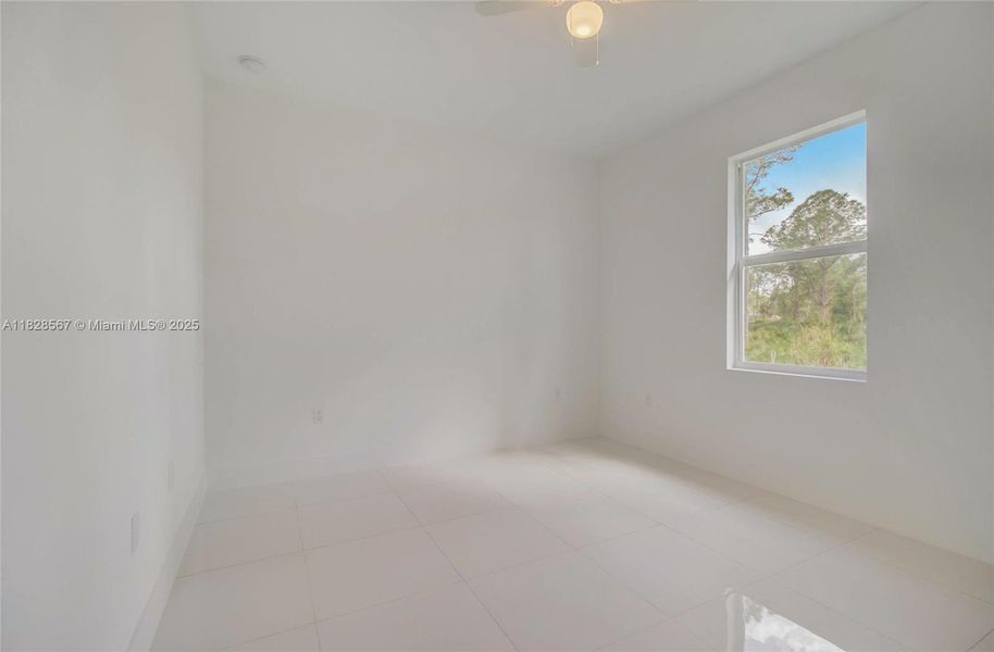 Spacious, unfurnished interior of a new home in , Alva (Image 15).