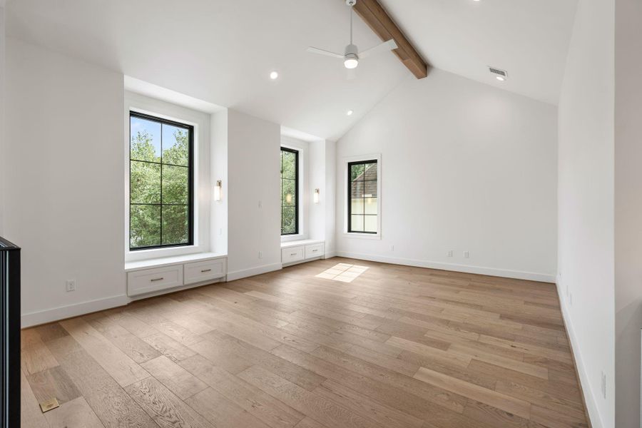 Light-filled game room up with reading nooks Light-filled game room up with reading nooks