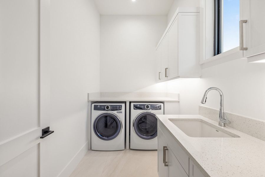 1st floor Laundry 1st floor Laundry