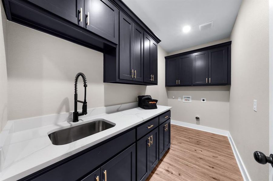 Furnished interior view inside a new home in , Sulphur Springs (Image 5).