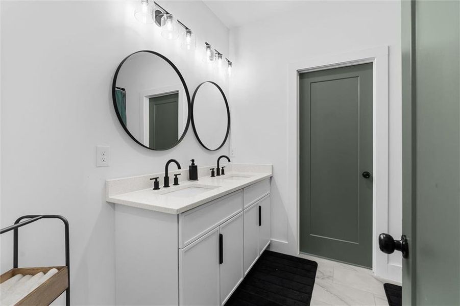 Furnished interior view inside a new home in , Atlanta (Image 66).