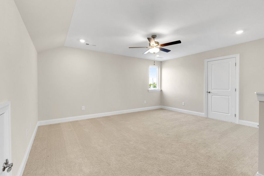 Spacious, unfurnished interior of a new home in Rutherford, Columbia (Image 36). Spacious, unfurnished interior of a new home in Rutherford, Columbia (Image 36).