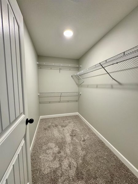 Spacious, unfurnished interior of a new home in Bent Tree, Gaffney (Image 14).