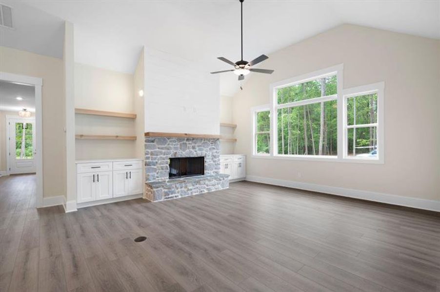 Image 34 of a home in .