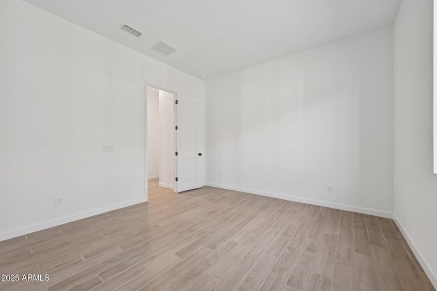 20-web-or-mls-E Stirrup St-S1212-020 20-web-or-mls-E Stirrup St-S1212-020