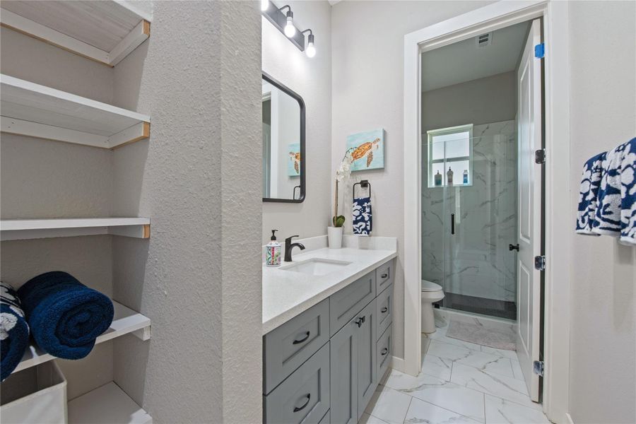 Furnished interior view inside a new home in , Kemah (Image 17).