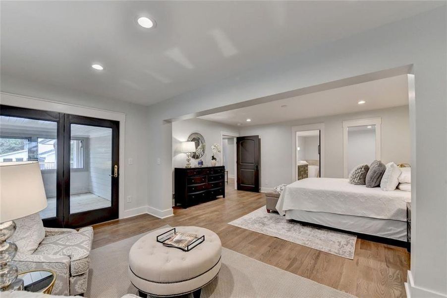 Furnished interior view inside a new home in , Atlanta (Image 15).