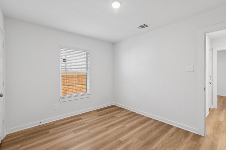 Spacious, unfurnished interior of a new home in Wildrye, Waller (Image 19).