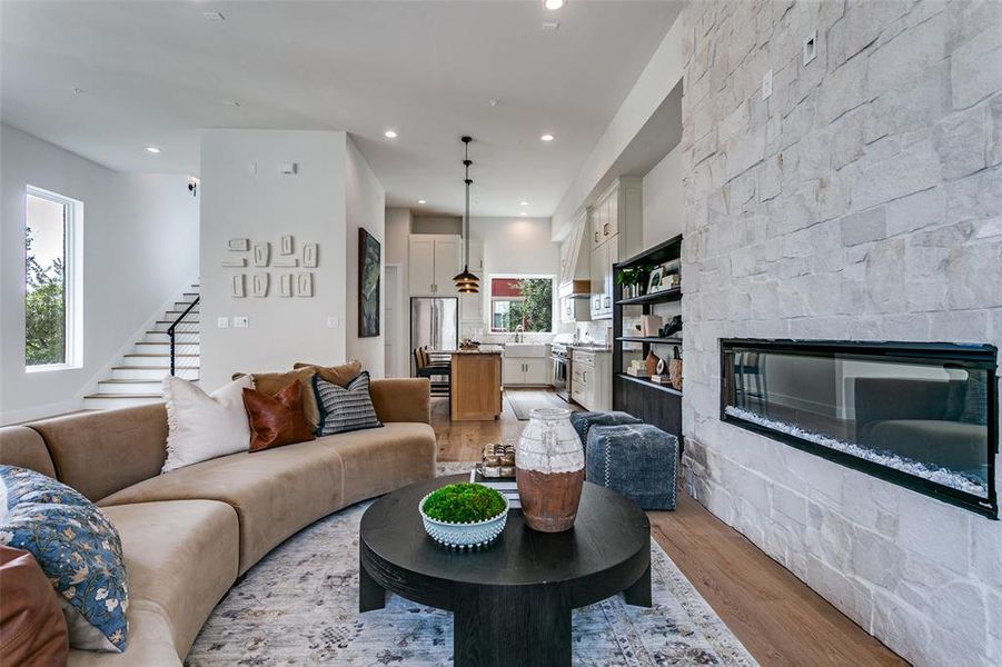 Furnished interior view inside a new home in , Grapevine (Image 13).