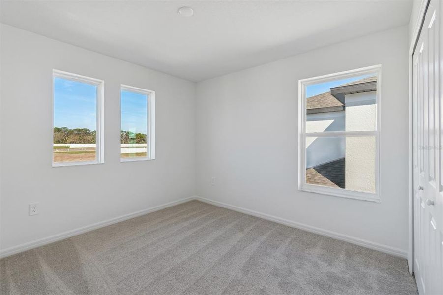 Spacious, unfurnished interior of a new home in Southpointe, Palmetto (Image 20).