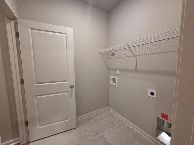 Spacious, unfurnished interior of a new home in , Bethlehem (Image 29).