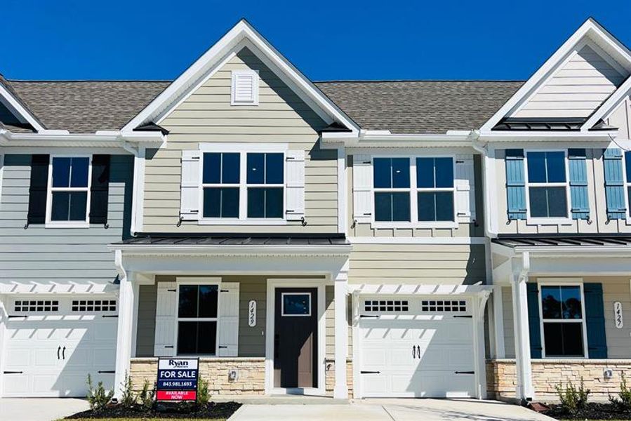 Image 21 of a home in Hope Pointe Townhomes.